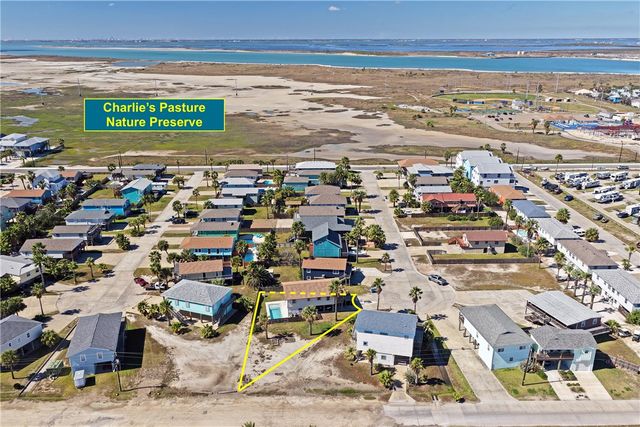 613 Sandpiper Circ, Port Aransas, TX 78373