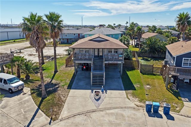 613 Sandpiper Circ, Port Aransas, TX 78373