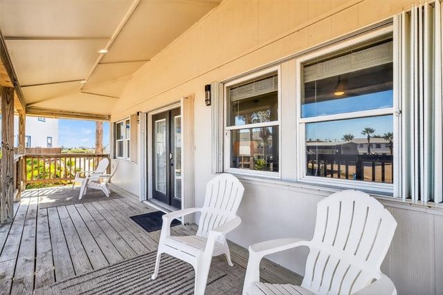 613 Sandpiper Circ, Port Aransas, TX 78373