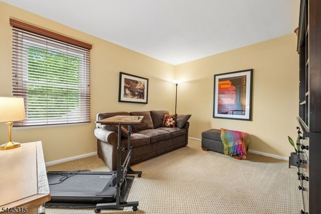 17 Cooper Ct, Freehold Twp., NJ 07728