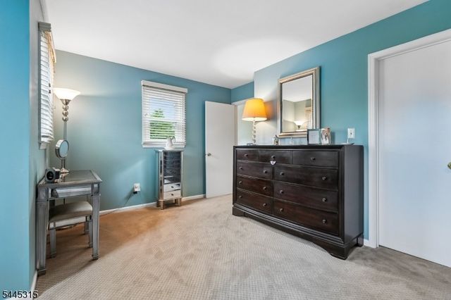 17 Cooper Ct, Freehold Twp., NJ 07728