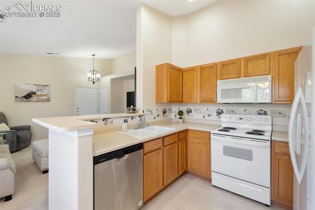 3863 Riviera Grove 201, Colorado Springs, CO 80922