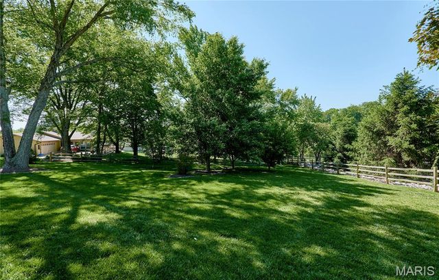 3613 Collingwood Drive, St Charles, MO 63301