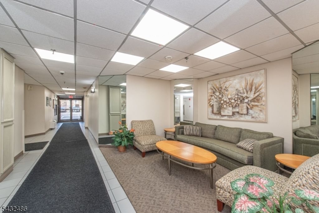 5 Linden St 3J, Hackensack City, NJ 07601 — photo 3