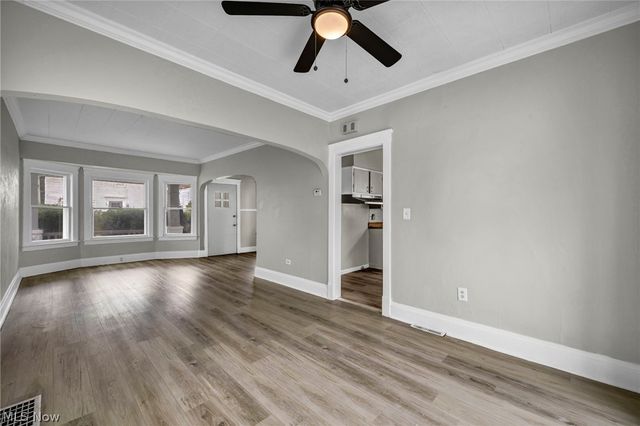 9825 Macon Avenue, Cleveland, OH 44102