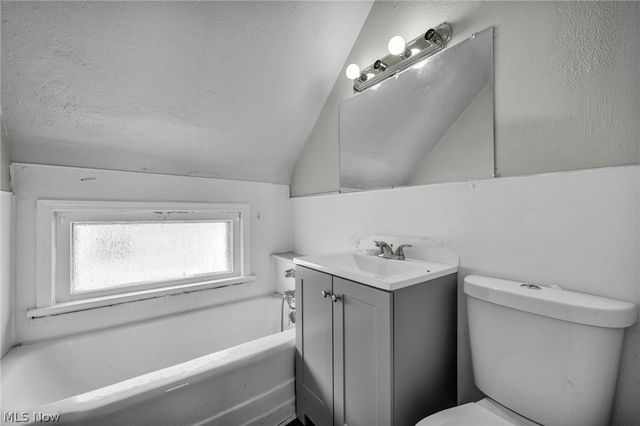 9825 Macon Avenue, Cleveland, OH 44102