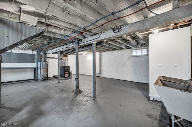 9825 Macon Avenue, Cleveland, OH 44102