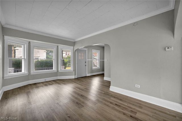 9825 Macon Avenue, Cleveland, OH 44102