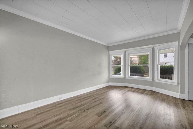 9825 Macon Avenue, Cleveland, OH 44102