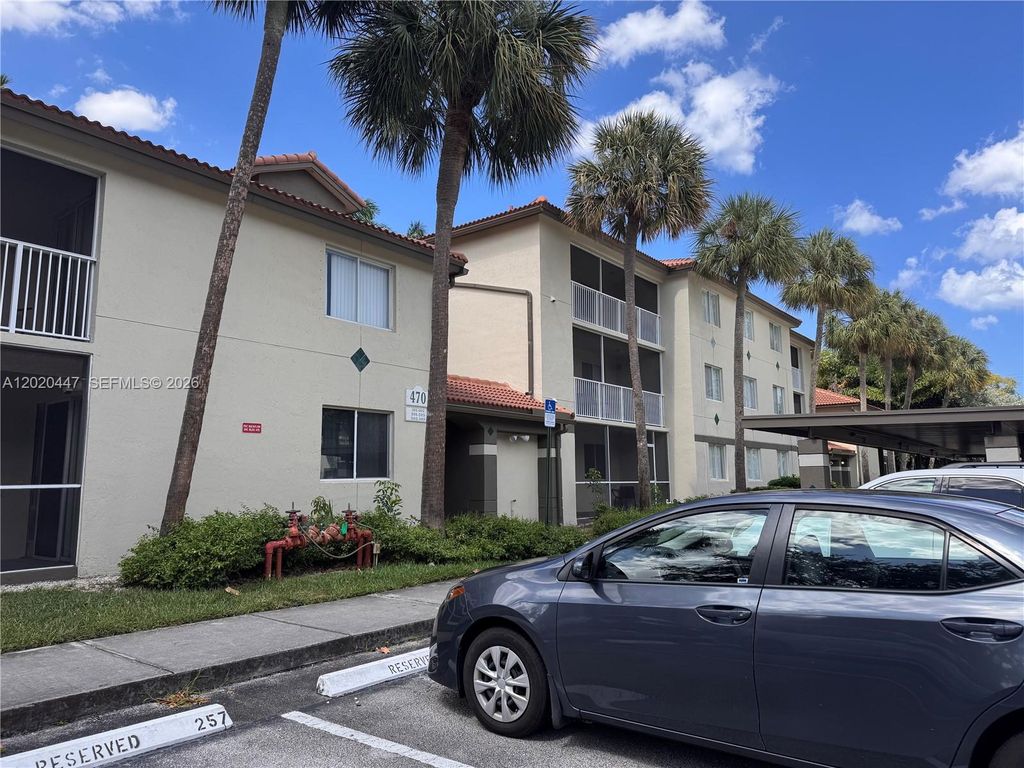 470 S Park Rd 7-203, Hollywood, FL 33021