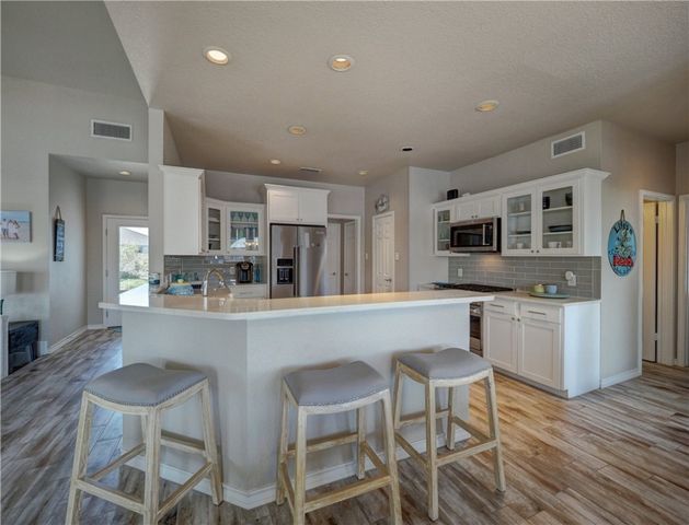 15906 Palo Seco Dr, Corpus Christi, TX 78418