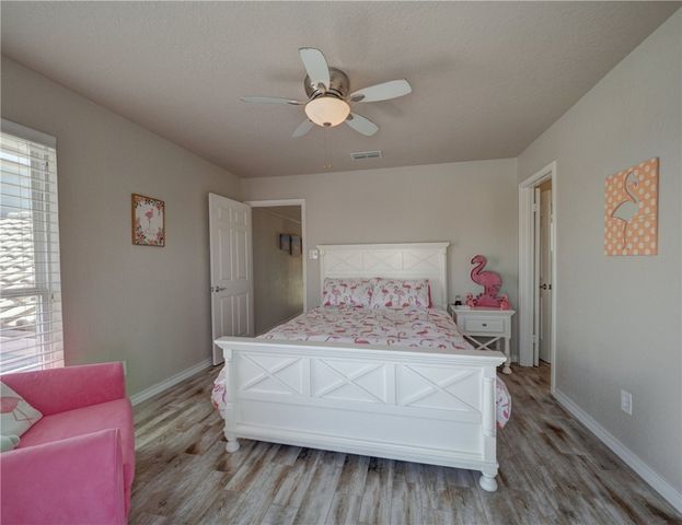 15906 Palo Seco Dr, Corpus Christi, TX 78418