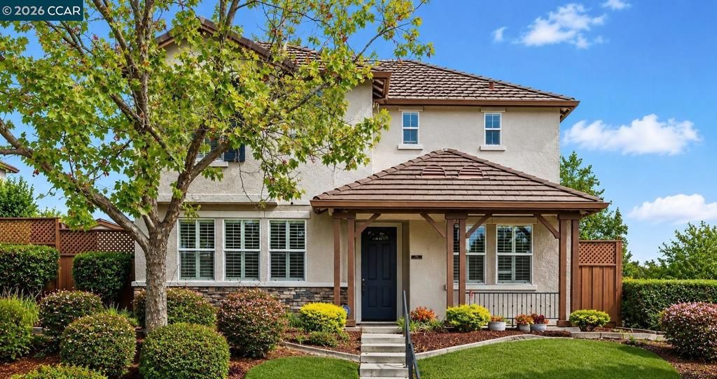 586 Dutch Elm Dr, Hercules, CA 94547