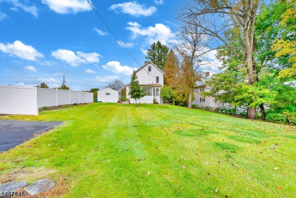 41 Woodside Ave, Newton Town, NJ 07860 — photo 4