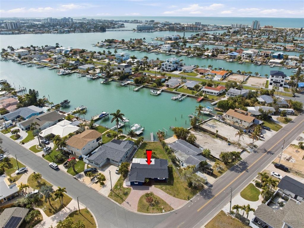 785 115TH AVENUE, Treasure Island, FL 33706