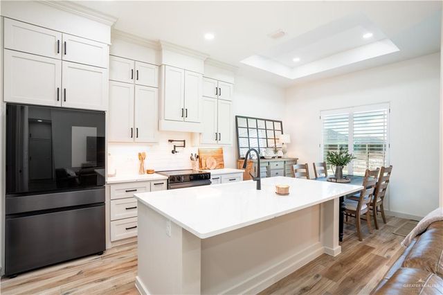 4205 S Carter Avenue, Edinburg, TX 78542