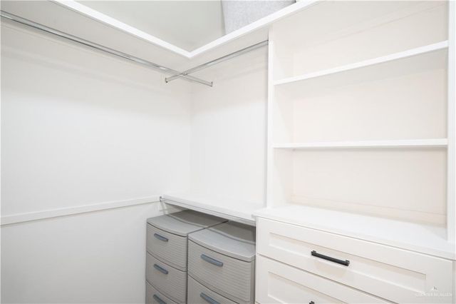 4205 S Carter Avenue, Edinburg, TX 78542