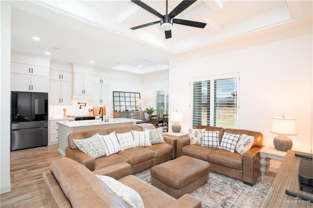 4205 S Carter Avenue, Edinburg, TX 78542