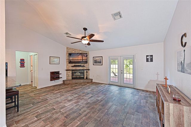 5509 18TH AVENUE E, Bradenton, FL 34208