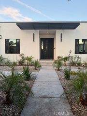 1170 S Lucerne, Los Angeles, CA 90019