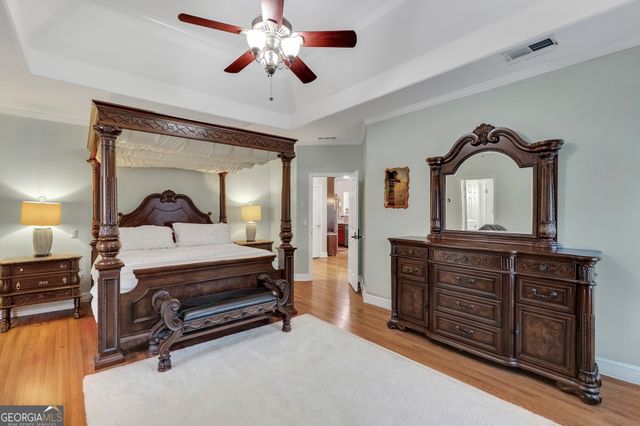 211 Graymist Path, Loganville, GA 30052