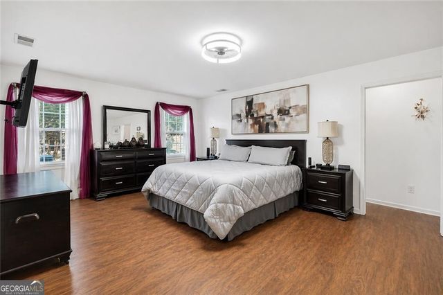 211 Graymist Path, Loganville, GA 30052