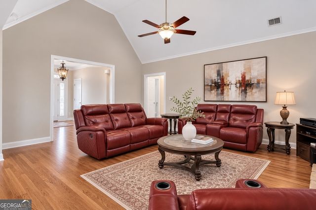 211 Graymist Path, Loganville, GA 30052