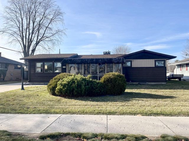 3414 Parkway BOULEVARD, Two Rivers, WI 54241