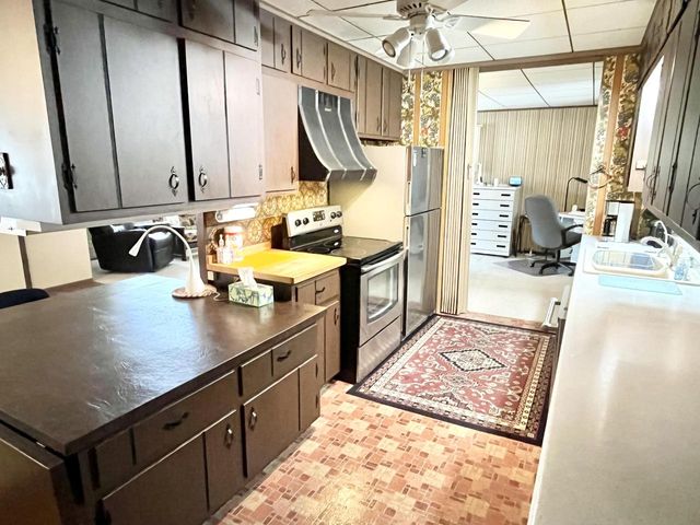 3414 Parkway BOULEVARD, Two Rivers, WI 54241