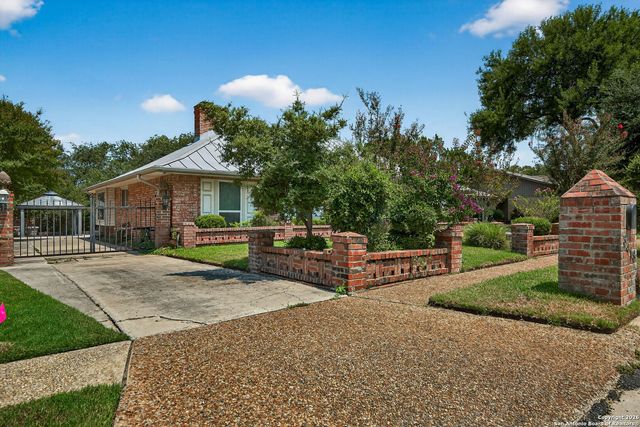 3413 Foxbriar, Schertz, TX 78108