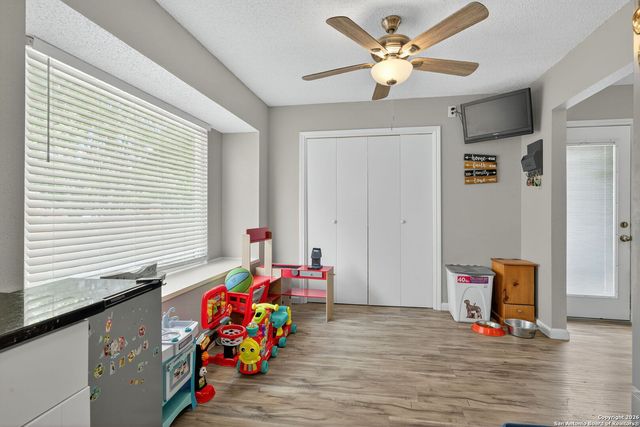 3413 Foxbriar, Schertz, TX 78108