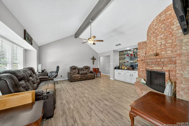 3413 Foxbriar, Schertz, TX 78108