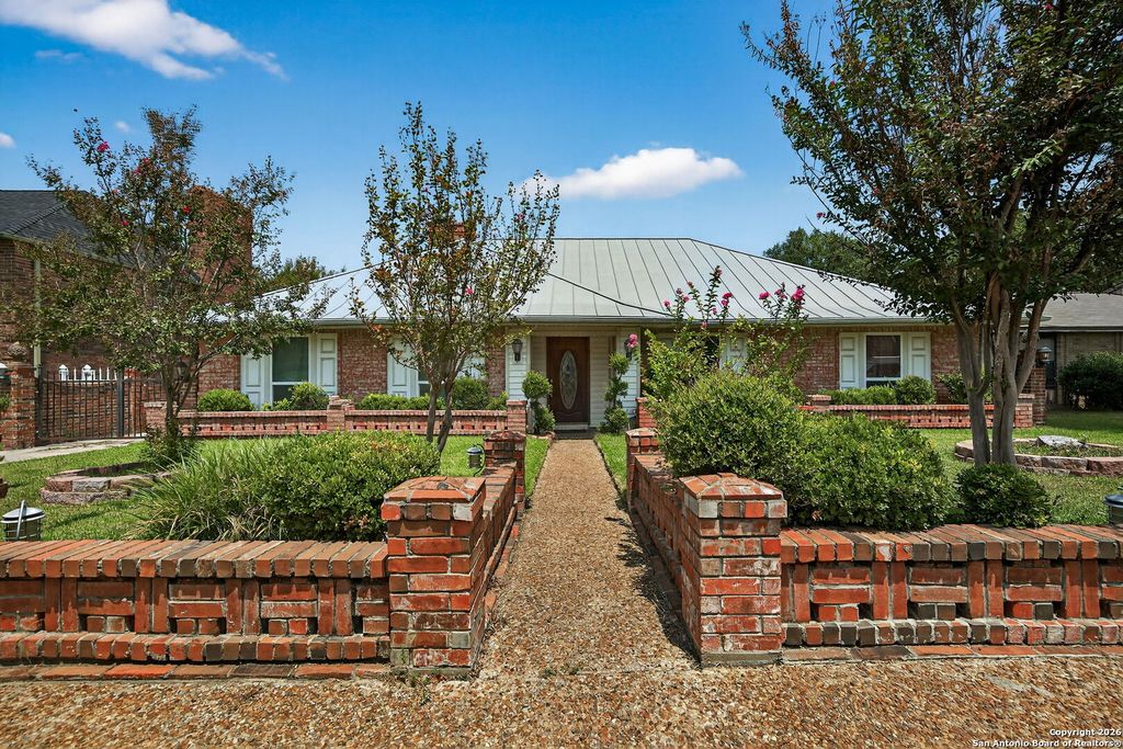 3413 Foxbriar, Schertz, TX 78108