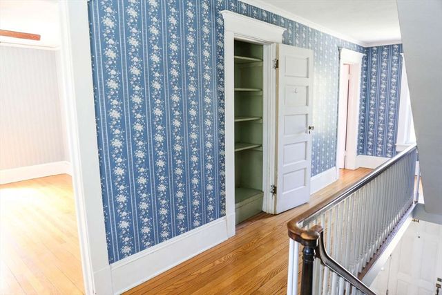 32 Spruce St, Westfield, MA 01085