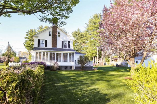 32 Spruce St, Westfield, MA 01085