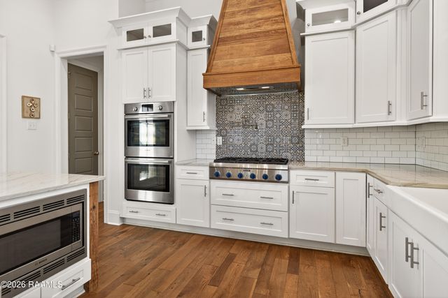 106 Montego Bay Drive, Youngsville, LA 70592