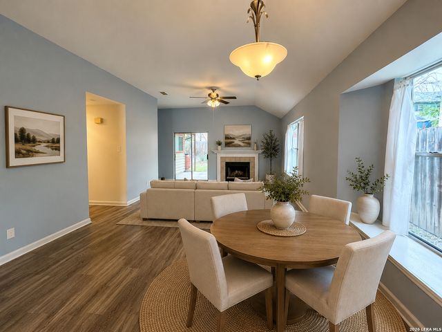 627 Meadow Gate, Converse, TX 78109