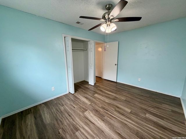 627 Meadow Gate, Converse, TX 78109