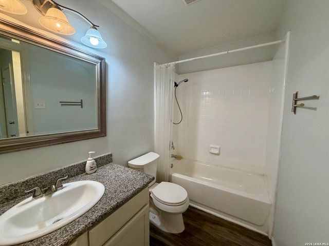 627 Meadow Gate, Converse, TX 78109