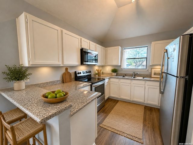 627 Meadow Gate, Converse, TX 78109
