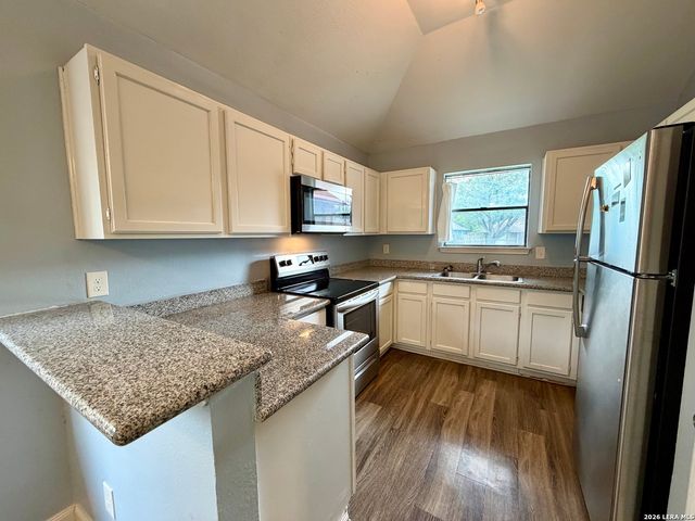 627 Meadow Gate, Converse, TX 78109