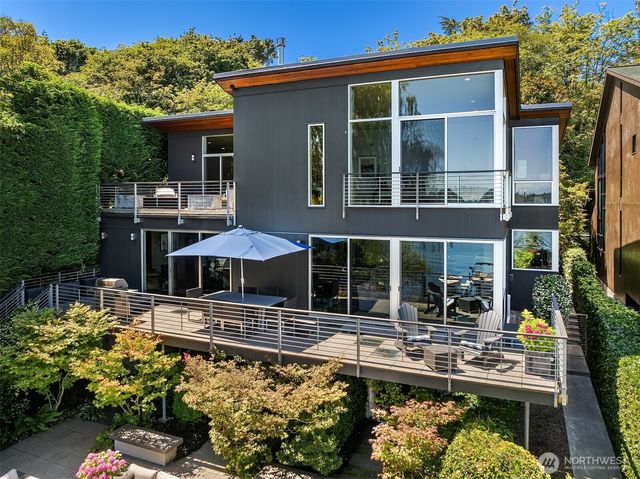 1318 Lakeside Avenue S, Seattle, WA 98144