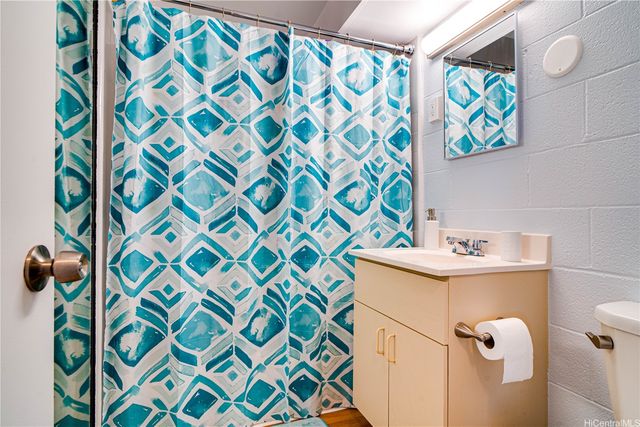 509 University Avenue 908, Honolulu, HI 96826