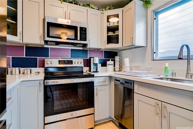 509 University Avenue 908, Honolulu, HI 96826
