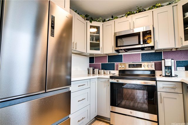 509 University Avenue 908, Honolulu, HI 96826