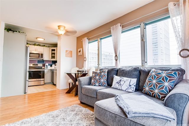 509 University Avenue 908, Honolulu, HI 96826