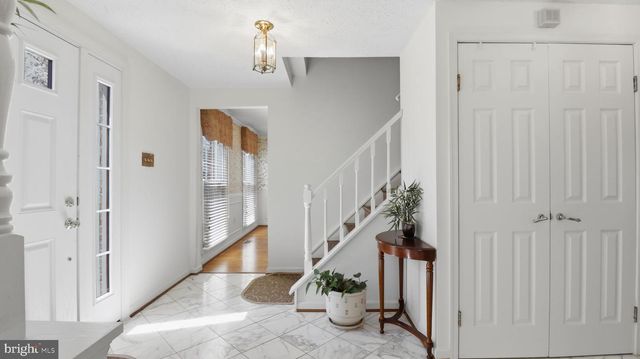 11201 LAKE BREEZE, North Potomac, MD 20878