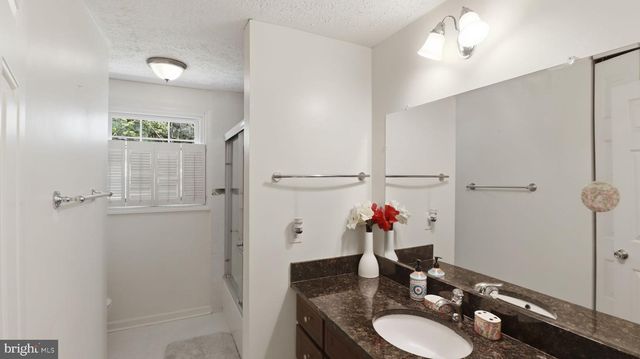 11201 LAKE BREEZE, North Potomac, MD 20878