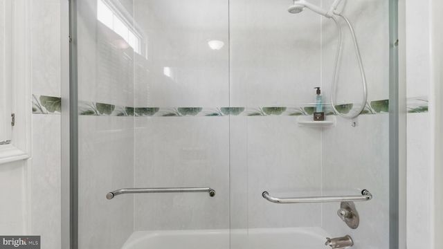 11201 LAKE BREEZE, North Potomac, MD 20878