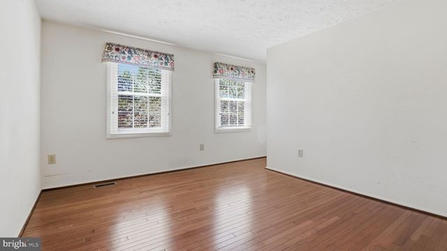 11201 LAKE BREEZE, North Potomac, MD 20878